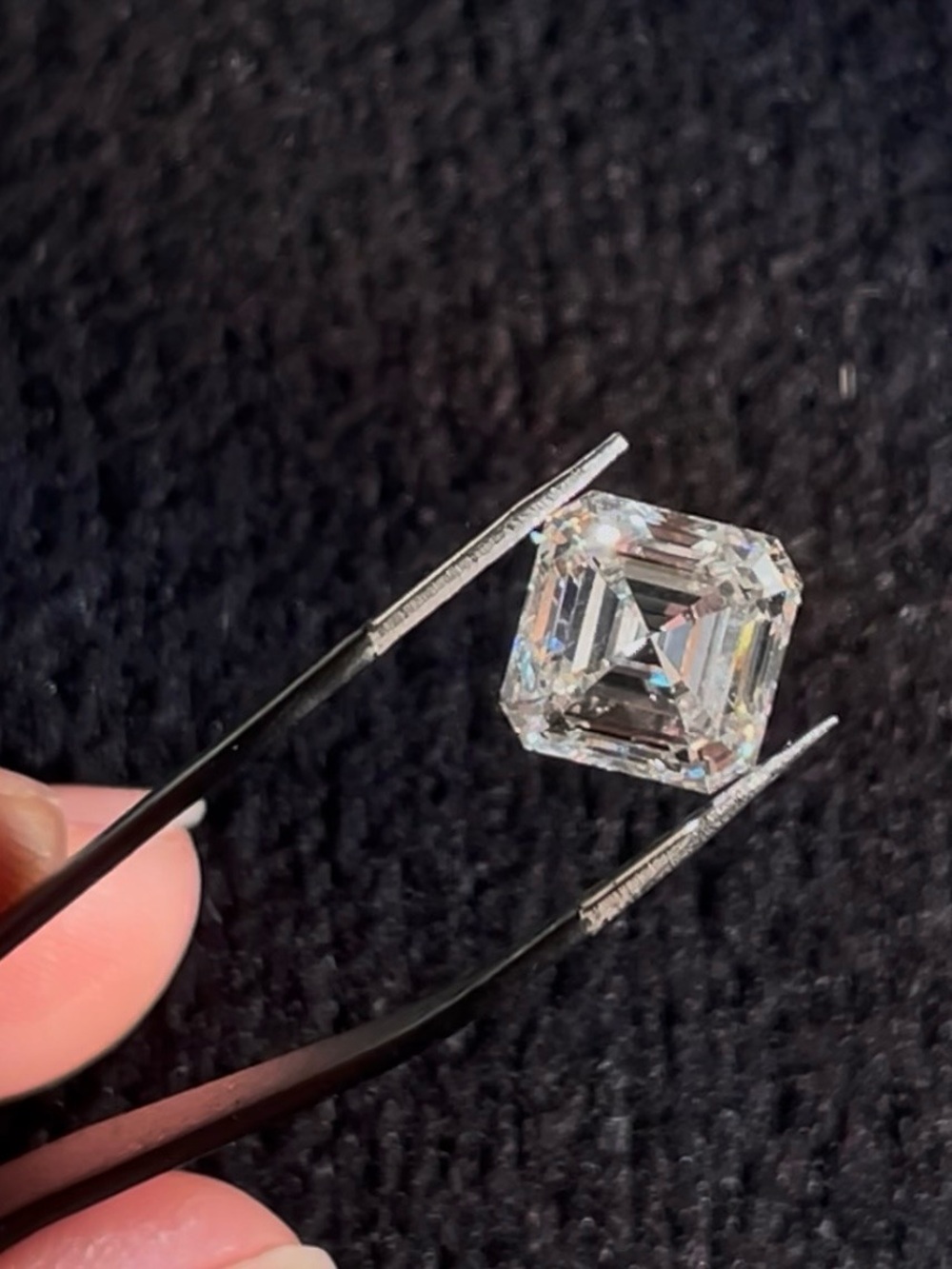 IGI Certified 2.81ct Asscher Cut Lab Grown Diamond – H/VVS2